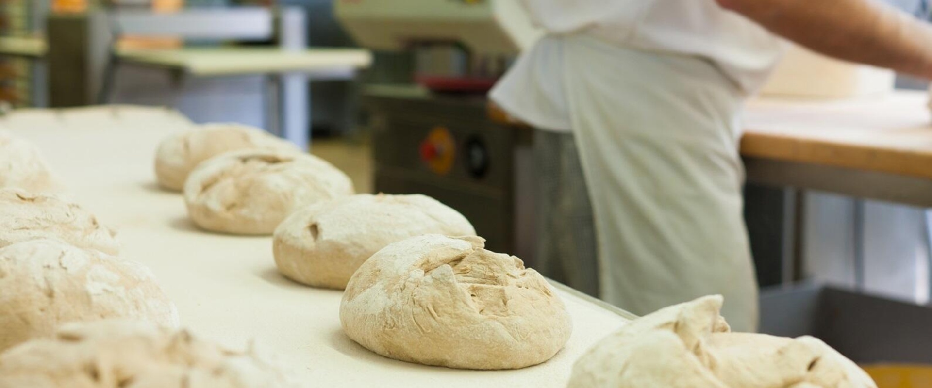Brood bakken samen met robots